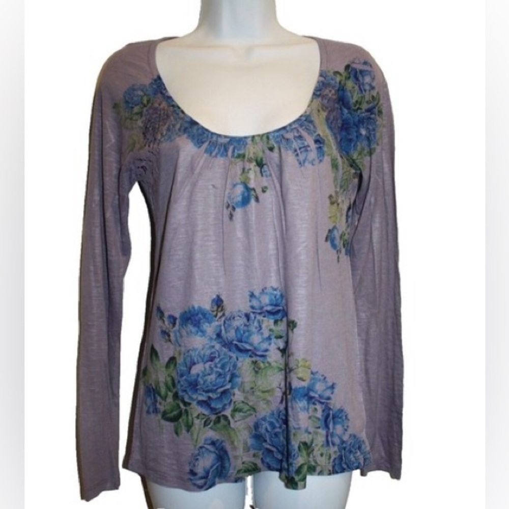 NWT DECREE Floral light Long sleeve scoop neck boho top